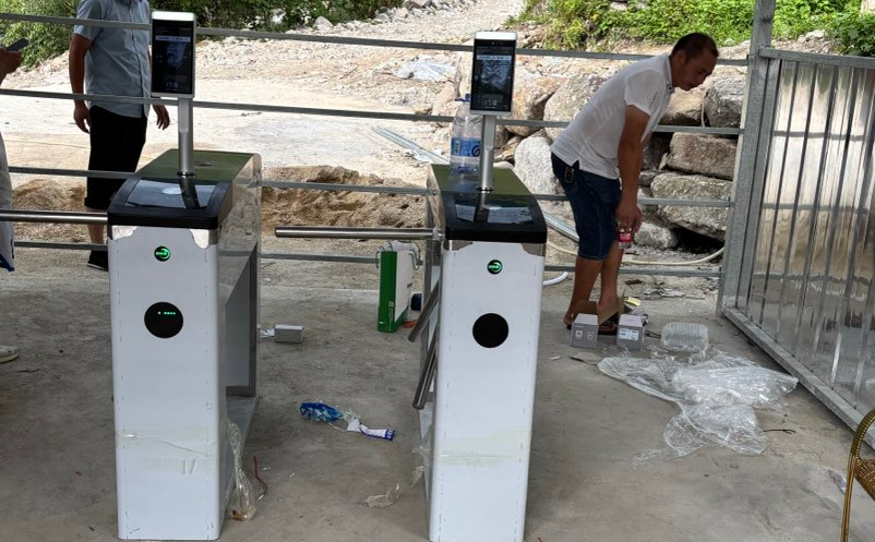 1755502765883468.png image.png